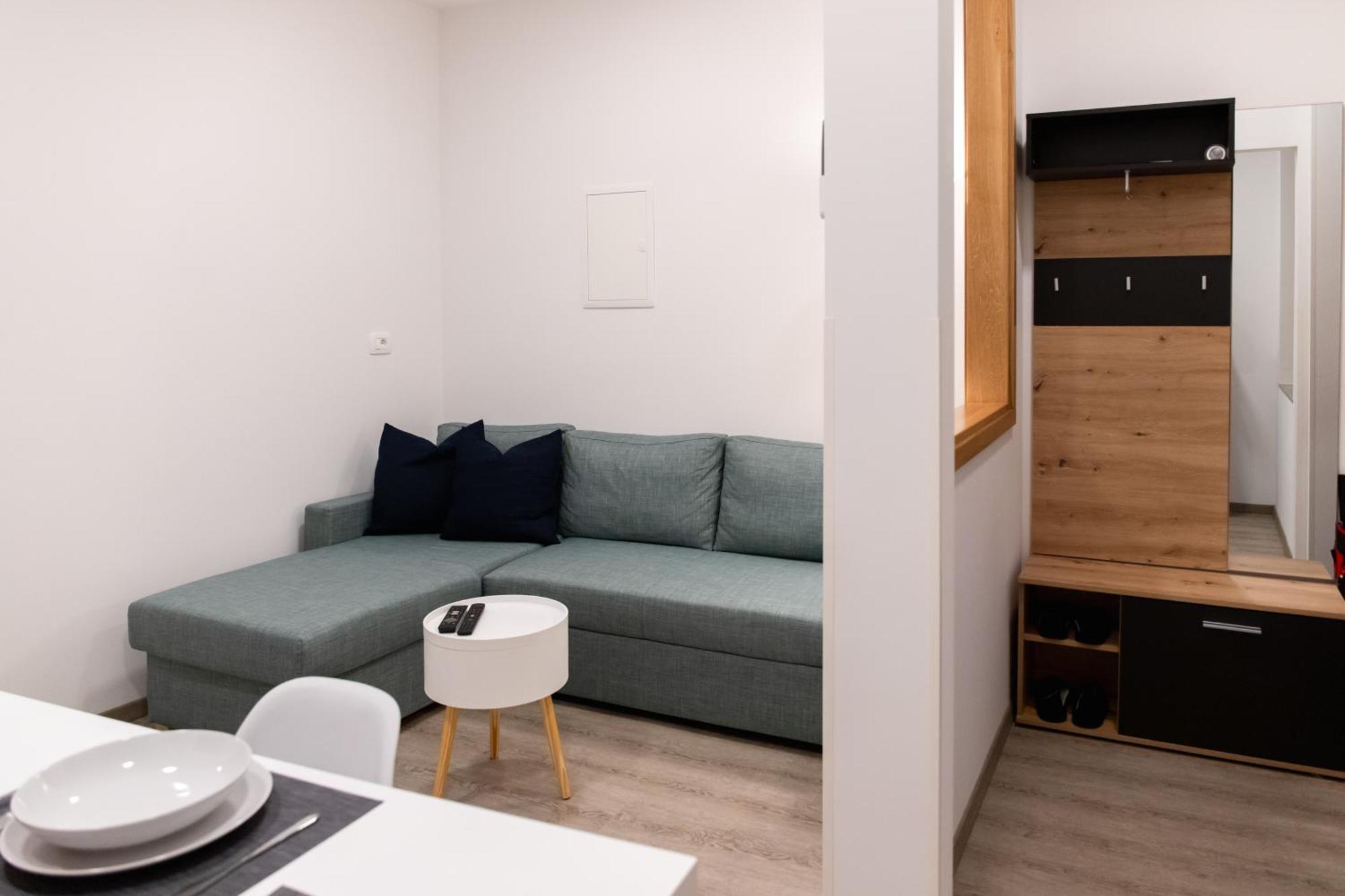 Oliver Street Apartment Vipava Exterior foto